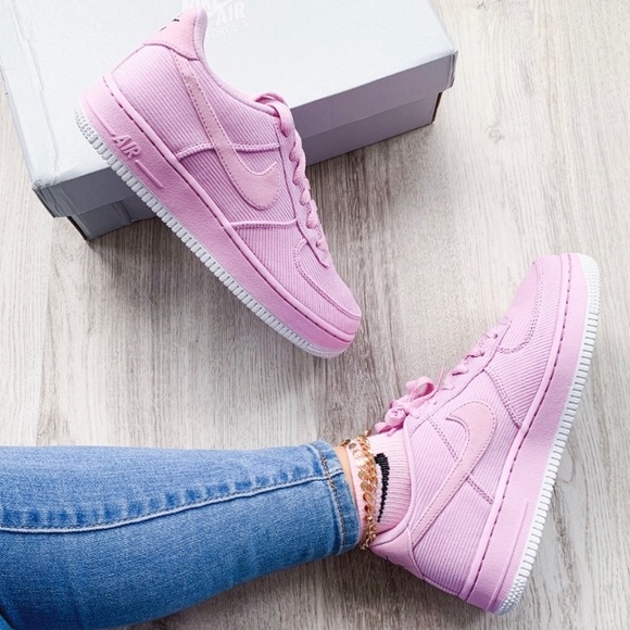 nike lv8 pink